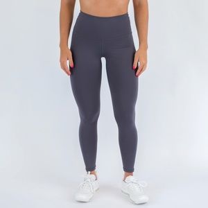 Fleo Super High Rise Leggings (Sz. M)